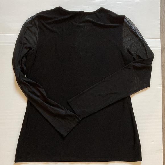 FRANK Lyman sheer sleeves top - Picture 5 of 5